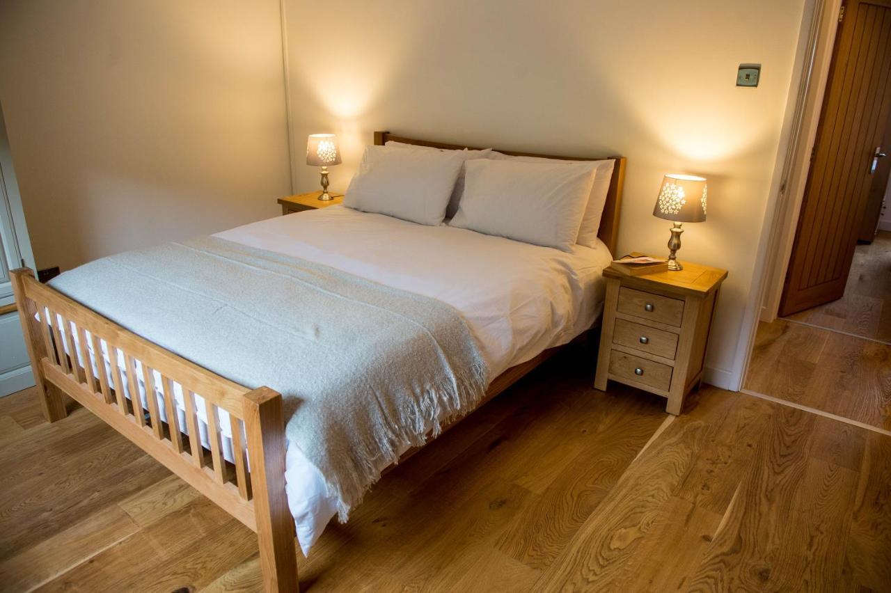 York Lodge- Spacious 3 Bed Bungalow With Wonderful Estuary Views Лохарн Экстерьер фото